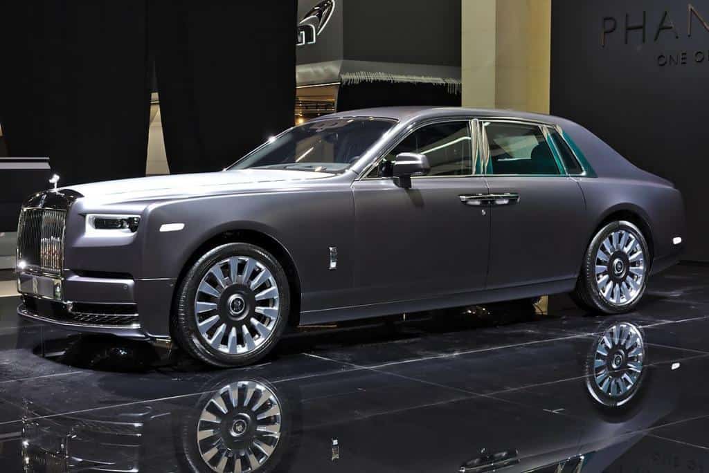 Rolls-Royce_Phantom_VIII_